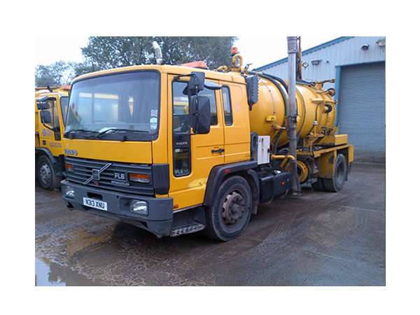 vacuum tanker hire